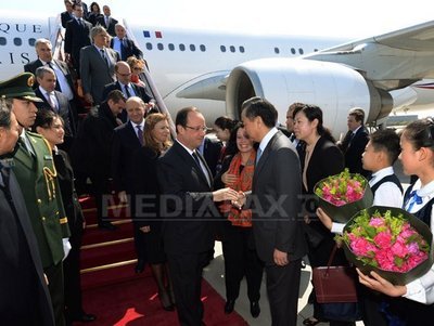 François Hollande efectuează o vizită de stat de două zile în China