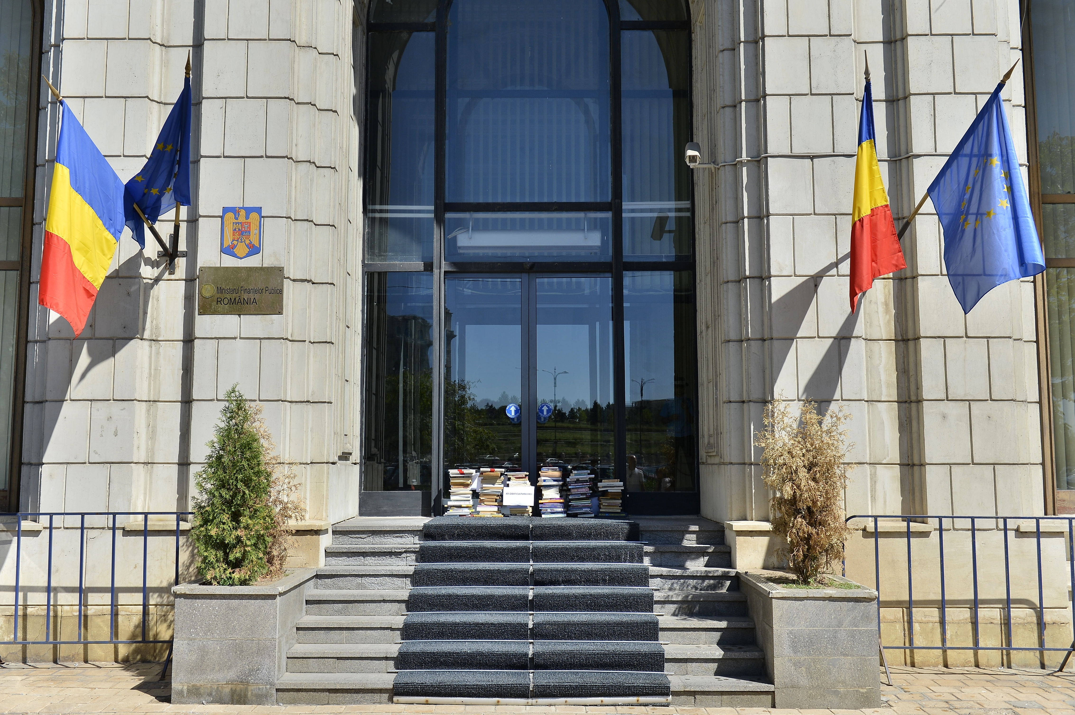 Randamentul bondurilor pe 7 ani scade la 5,23%