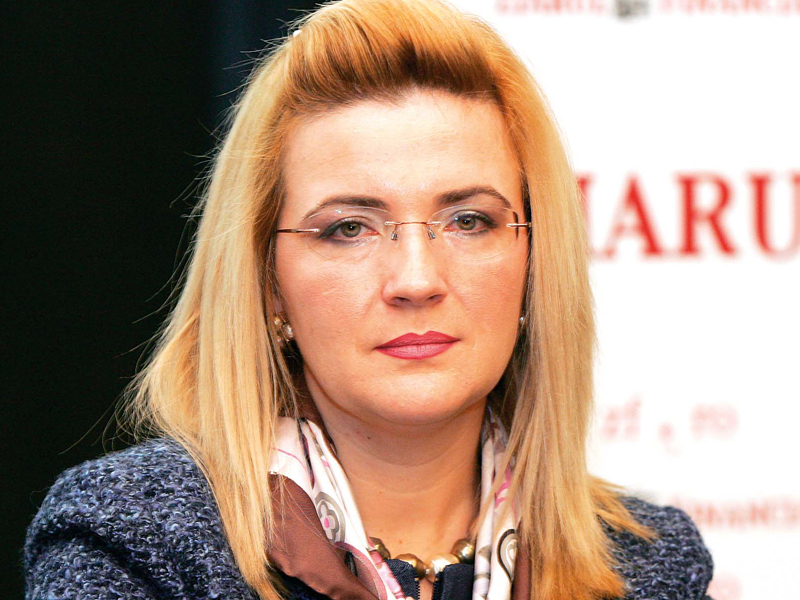 Cele mai puternice femei din România: Mirela Iovu, CEC Bank