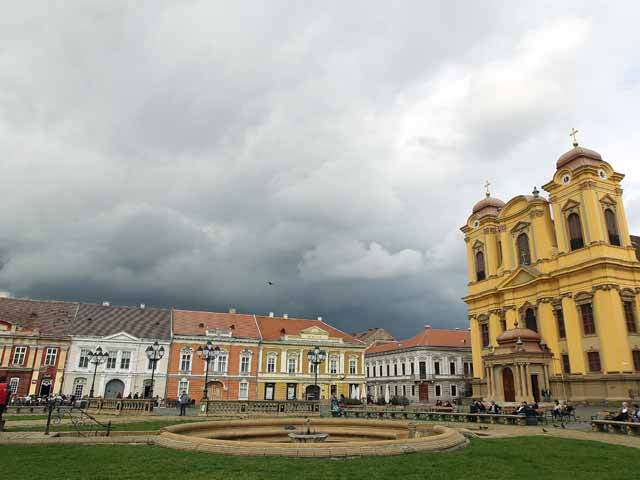 Principalele 10 orașe reședință de județ au venituri la buget de sub 75% din veniturile Bucureștiului
