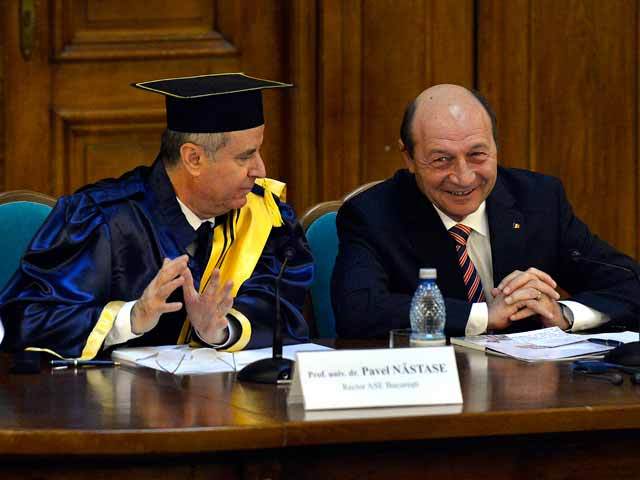 Băsescu la ASE: România s-a stabilizat macro