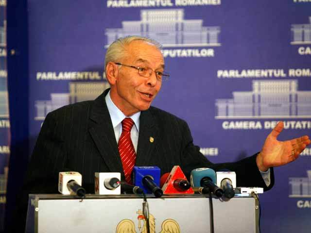 Fostul prim-ministru PSD Nicolae Văcăroiu afirmă că 80% din privatizările din România au fost un eșec. Este adevărat sau nu?