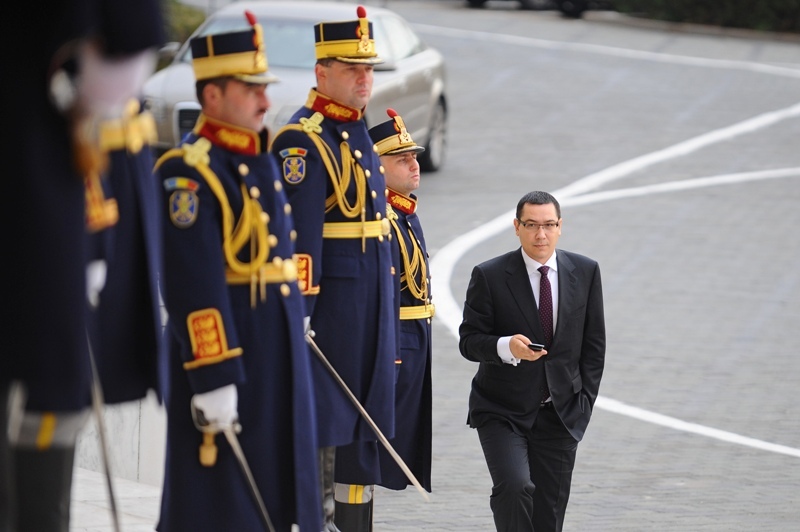 Ponta: Deși sunt republican convins, nu pot să nu apreciez rolul pe care monarhia l-a avut în România
