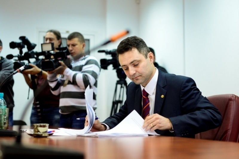 Coabitarea Ponta-Băsescu la CSM. Tiberiu Nițu a fost "reinventat" de secția de procurori a Consiliului