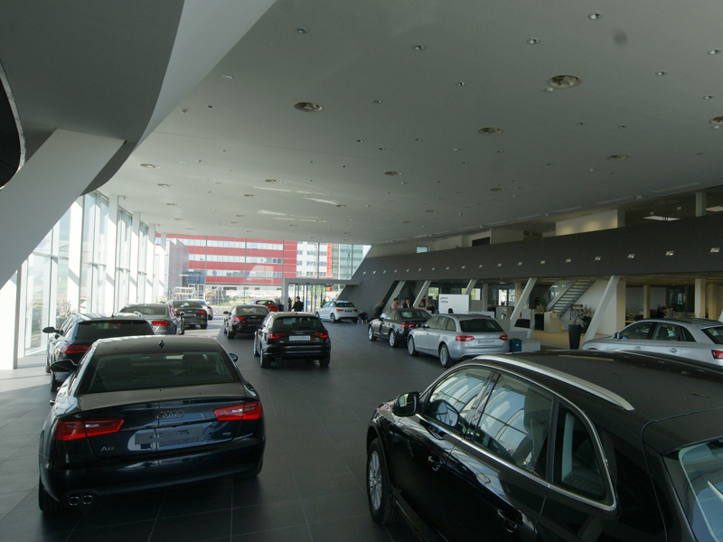 Porsche Inter Auto România deschide cel mai mare centru auto din sud-estul Europei dedicat mărcilor de lux
