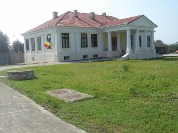 Conace boierești scoase la vânzare la prețuri de apartamente de lux în Capitală