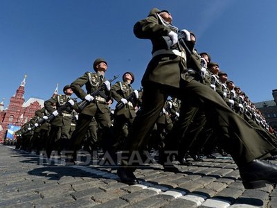 Manifestații de amploare în Piața Roșie din Moscova pentru a sărbători victoria din 1945. Putin: Facem totul pentru ca nimeni să nu poată declanșa un război undeva