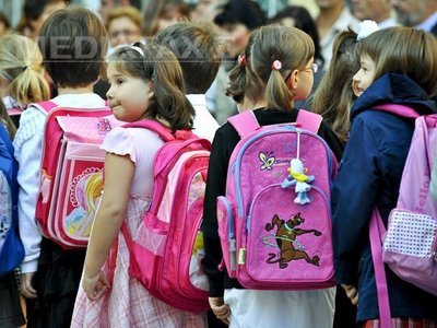 ANUL ȘCOLAR 2013-2014: Cursuri din 16 septembrie, semestre egale, liber și a treia zi de Paști. Proiectul Ministerului Educației