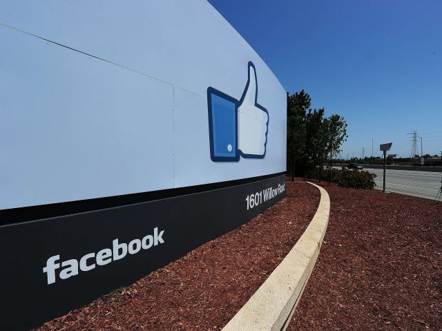 Facebook câștigă mai mult de pe urma smartphone-urilor