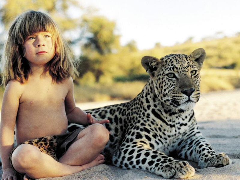 Adevăratul Mowgli:Fetița care și-a petrecut primii zece ani din viață în jungla africană - GALERIE FOTO
