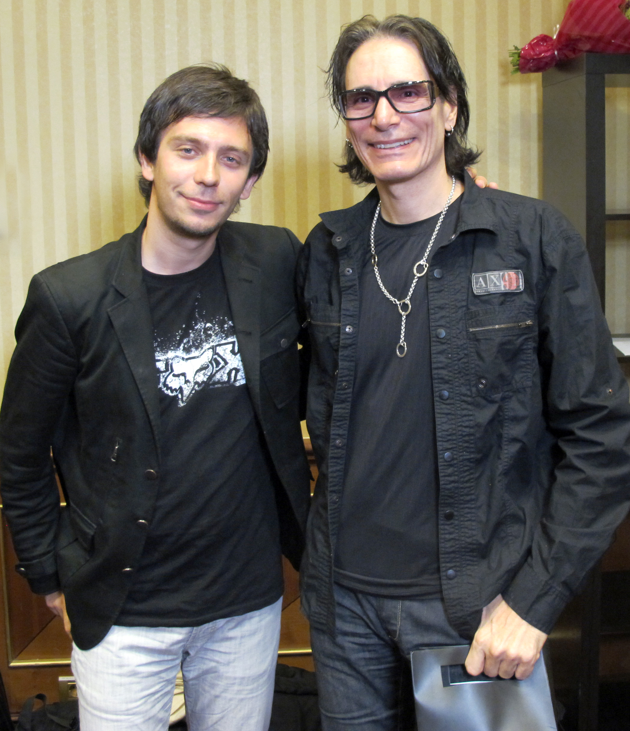 Filmul de dezvoltare personală care combină tehnici NASA cu chitara lui Steve Vai, realizat de un tânăr cercetător român