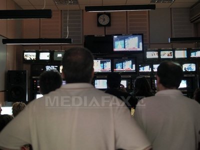 GRECIA: Guvernul închide televiziunea publică ERT. Sindicat: "Este ilegal. Seamănă mai mult cu guvernarea lui Ceaușescu decât cu o democrație"