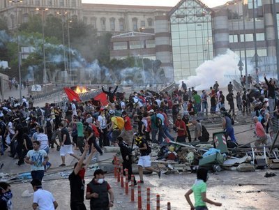 PROTESTELE din TURCIA: Guvernul cere populației să înceteze manifestațiile