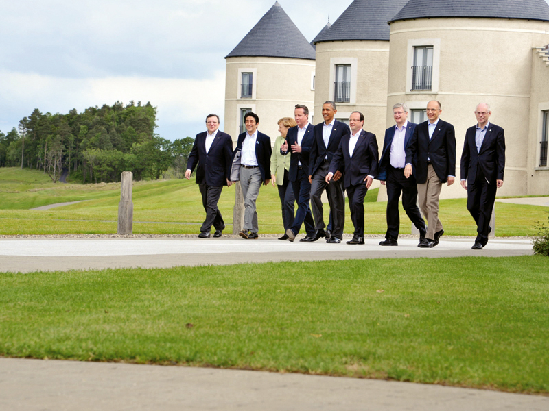 Dincolo de poza de familie de la G8
