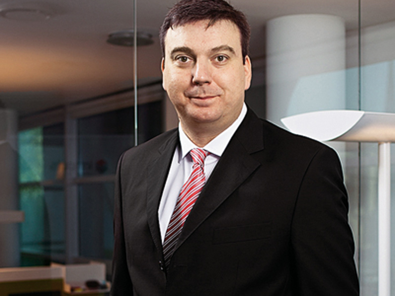 Managerul român care locuiește cu chirie deși face un milion de euro pe an