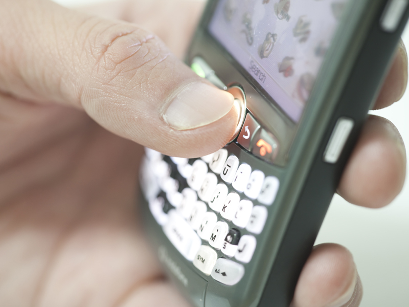 Vodafone lansează abonamentul cu minute nelimitate în roaming