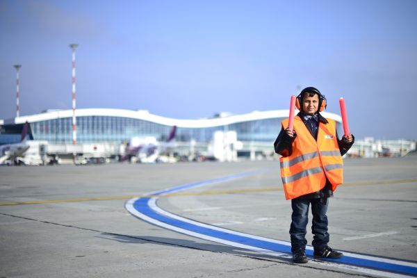 Easy Jet revine la București cu zboruri către Londra