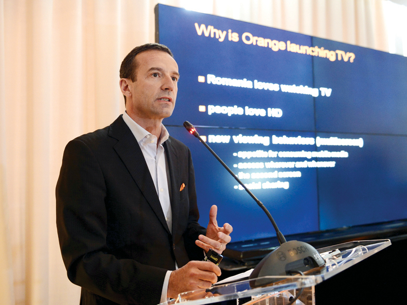 Serviciul TV care îți țintește telefonul prin intermediul televizorului