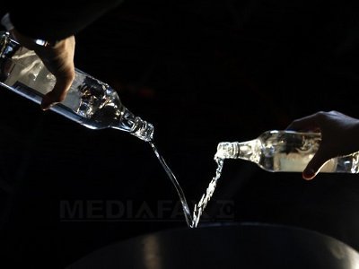 GARANT: Creșterea accizei va scumpi băuturile alcoolice cu 25-40%. Evaziunea va ajunge la 90%