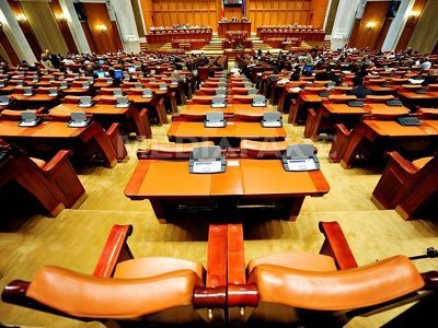 Ședința PNL pentru nominalizarea la Transporturi, amânată cu o oră, "din motive obiective"
