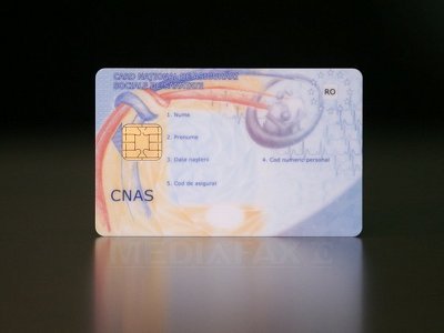 Medici: CNAS să editeze și să distribuie cardurile de asigurat și să achiziționeze cititoarele pentru acestea
