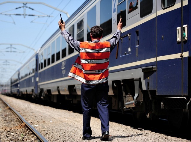 Premieră la CFR Călători: cu cât îți cumperi biletul mai devreme, cu atât poți obține o reducere mai mare,de 10%, 18% sau chiar 25%