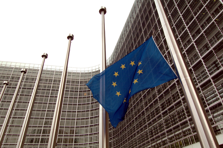 Comisia Europeană încurajează Finanțele să emită obligațiuni pentru populație