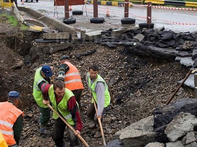 Oprescu: În Capitală sunt deschise 117 șantiere, la școli, grădinițe, spitale, străzi, monumente