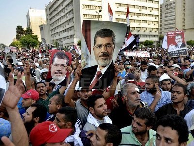 Egipt: Susținători ai lui Morsi îndeamnă la organizarea unui marș de "un milion de manifestanți"