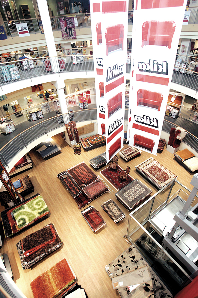 Magazinul kika a ajuns în portofoliul sud-africanilor de la Steinhoff