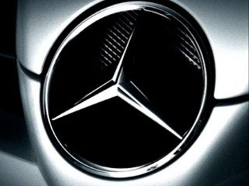 Autoritățile europene încearcă să medieze conflictul dintre Mercedes-Benz și Guvernul francez