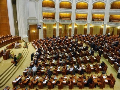 Senator PDL: În an de criză ONG-urile minorităților primesc 83 de milioane de lei pentru activități de recreere