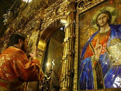 RECENSĂMÂNT 2011: Cum se roagă românii