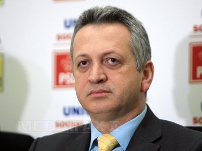 Fenechiu: M-am întâlnit cu premierul și i-am predat mandatul de la Ministerul Transporturilor