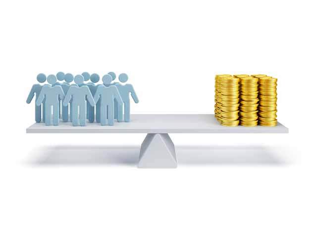 Aproape 700.000 de angajați au începând de azi salarii mai mari cu 50 de lei pe lună