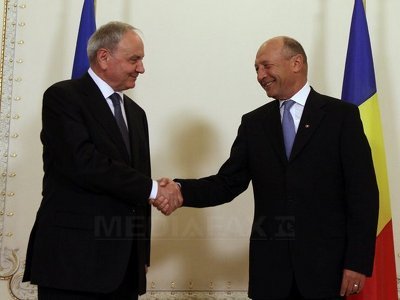 Construcția a două noi poduri peste Prut, discutată și de Băsescu și Timofti