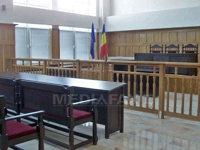 Avocat: Cioflină decorat de Congresul SUA, de Constantinescu și BOR, poate avea regim deschis