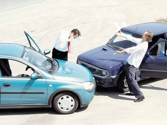 Ziua din săptămână în care au loc cele mai multe accidente auto din România