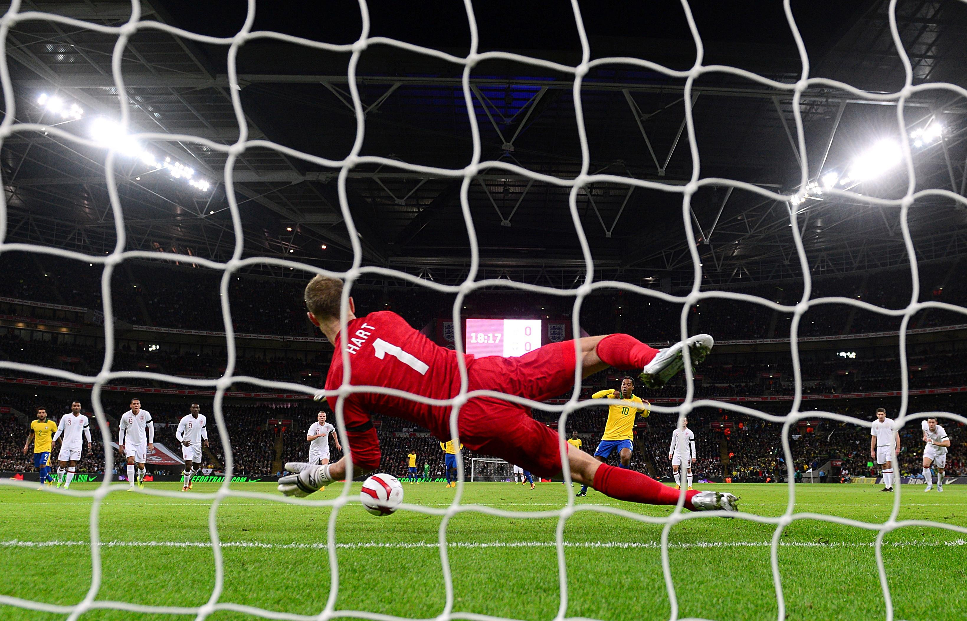 Premier League, terenul de joacă al americanilor bogați, și nu numai