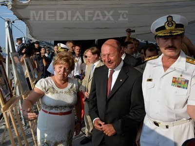 Băsescu, la testul pentru reconfirmarea brevetului de comandant: E mai ușor să conduci o navă decât o țară