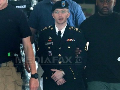 Bradley Manning, cârtița WikiLeaks, avea probleme psihologice. Avocatul său a pus sub semnul întrebării recrutarea sa