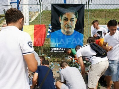 OMAGIU pentru Costică Ștefănescu: Trupul neînsuflețit, depus la stadionul "Ion Oblemenco" din Craiova