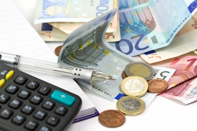 Restanțele la credite au depășit 7 miliarde de euro la jumătatea anului