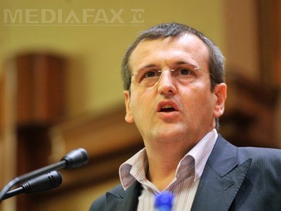 Cristian Preda: Invitând PDL la discuții, Ponta vrea să îl izoleze pe Băsescu