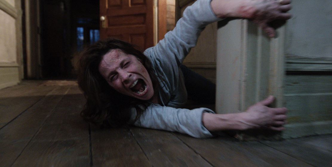 Ce vedem la cinema: "Trăind printre demoni" (GALERIE FOTO, VIDEO)