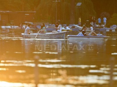 CANICULĂ până vineri, cu temperaturi de 37 de grade. AVERTIZAREA meteorologilor pentru următoarele zile