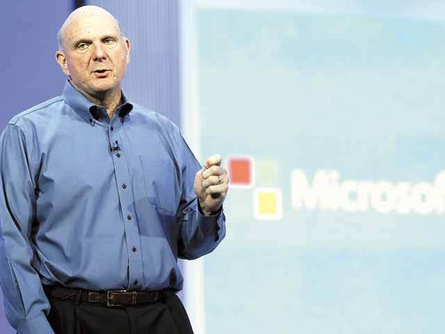 Steve Ballmer, cel care a "îngropat" Microsoft, se retrage. Investitorii au sărit în sus de bucurie. Acțiunile au crescut imediat cu 8%