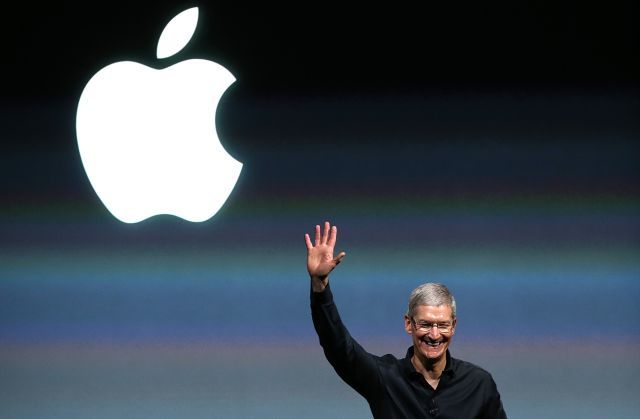Lansarea iPhone 5C și iPhone 5S în imagini. Galerie FOTO