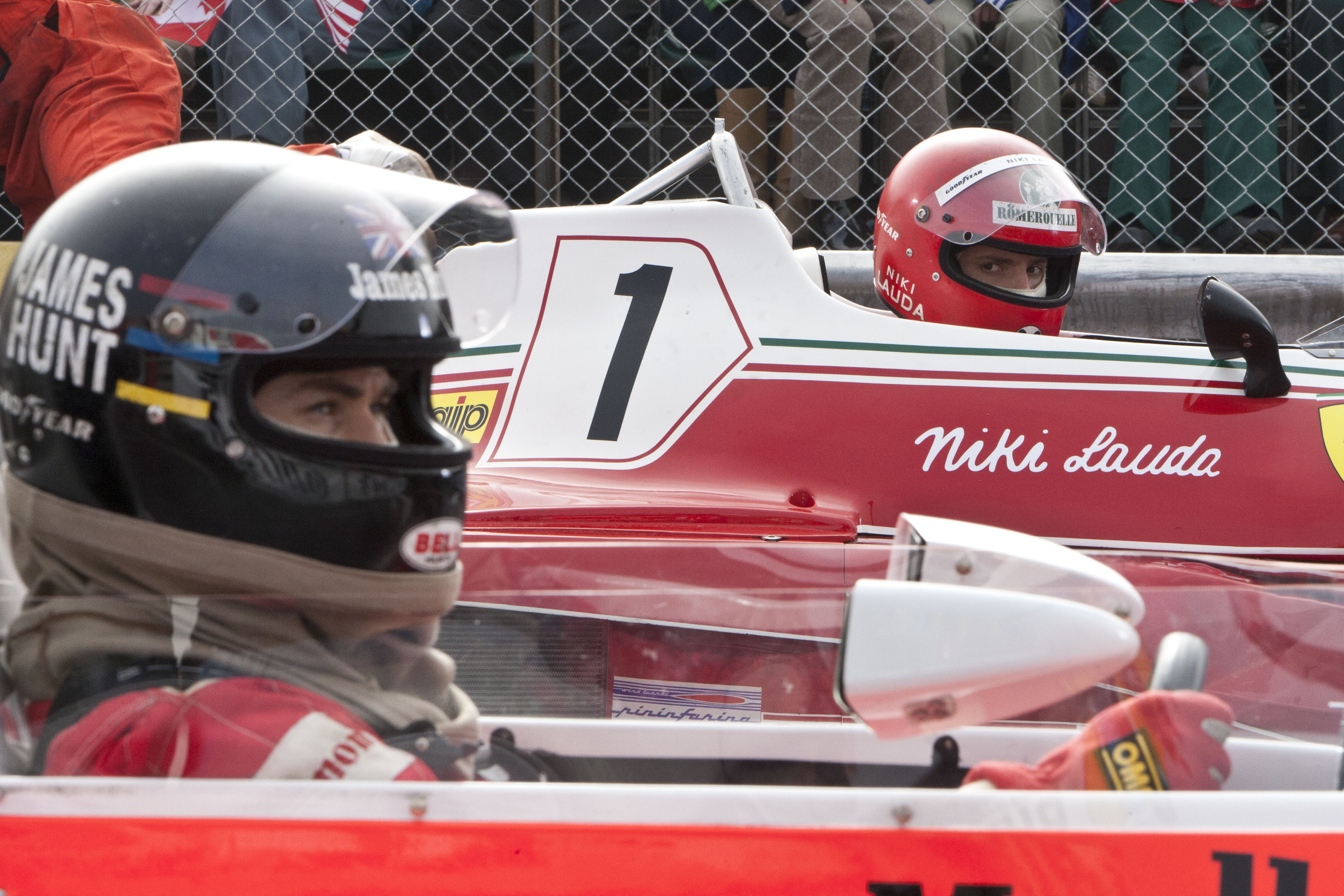 Ce vedem la cinema: "Rush: Rivalitate și adrenalină" (GALERIE FOTO, GALERIE VIDEO)