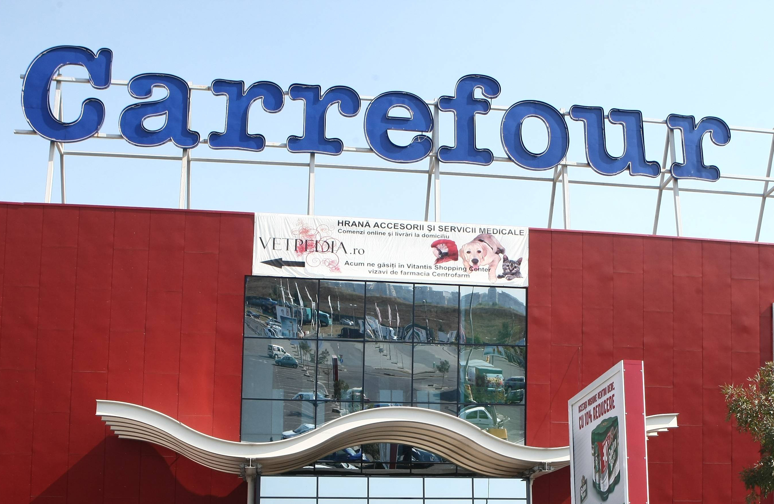 Carrefour România lansează un catalog special cu produse românești